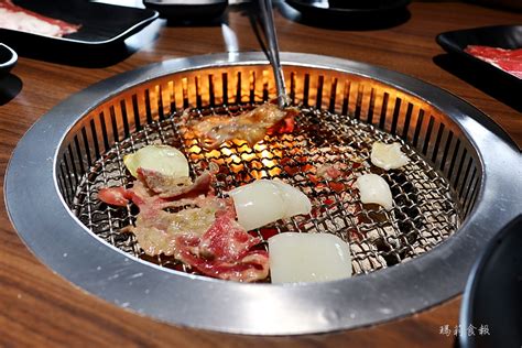 沙鹿燒肉|炭火燒肉工房沙鹿店｜超過50種肉品海鮮無限開吃 台中燒肉吃到 